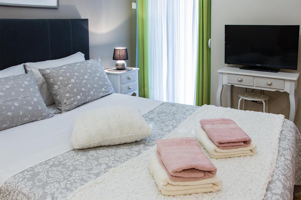 City Stay Alexandras Av. เอเธนส์ ภายนอก รูปภาพ